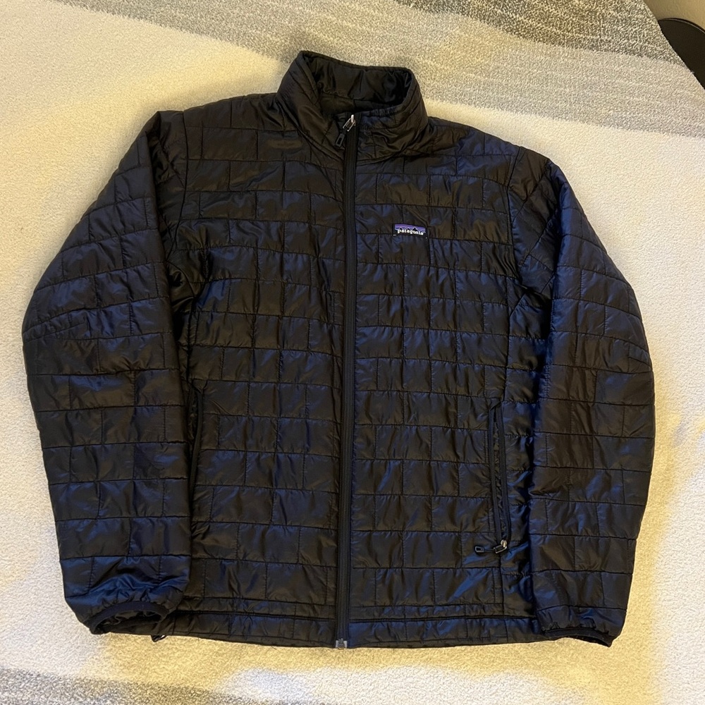 Patagonia Nano Puff Jacket Black Lightweight - Size L (EUC)